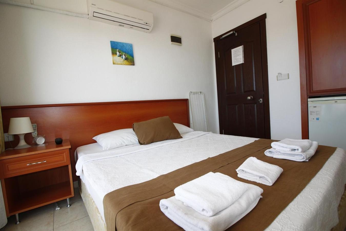 Bonapart Hotel Чесме Екстериор снимка