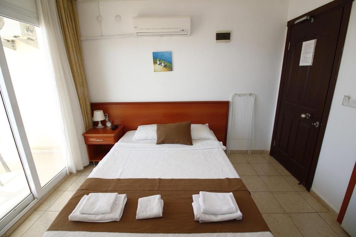 Bonapart Hotel Чесме Екстериор снимка