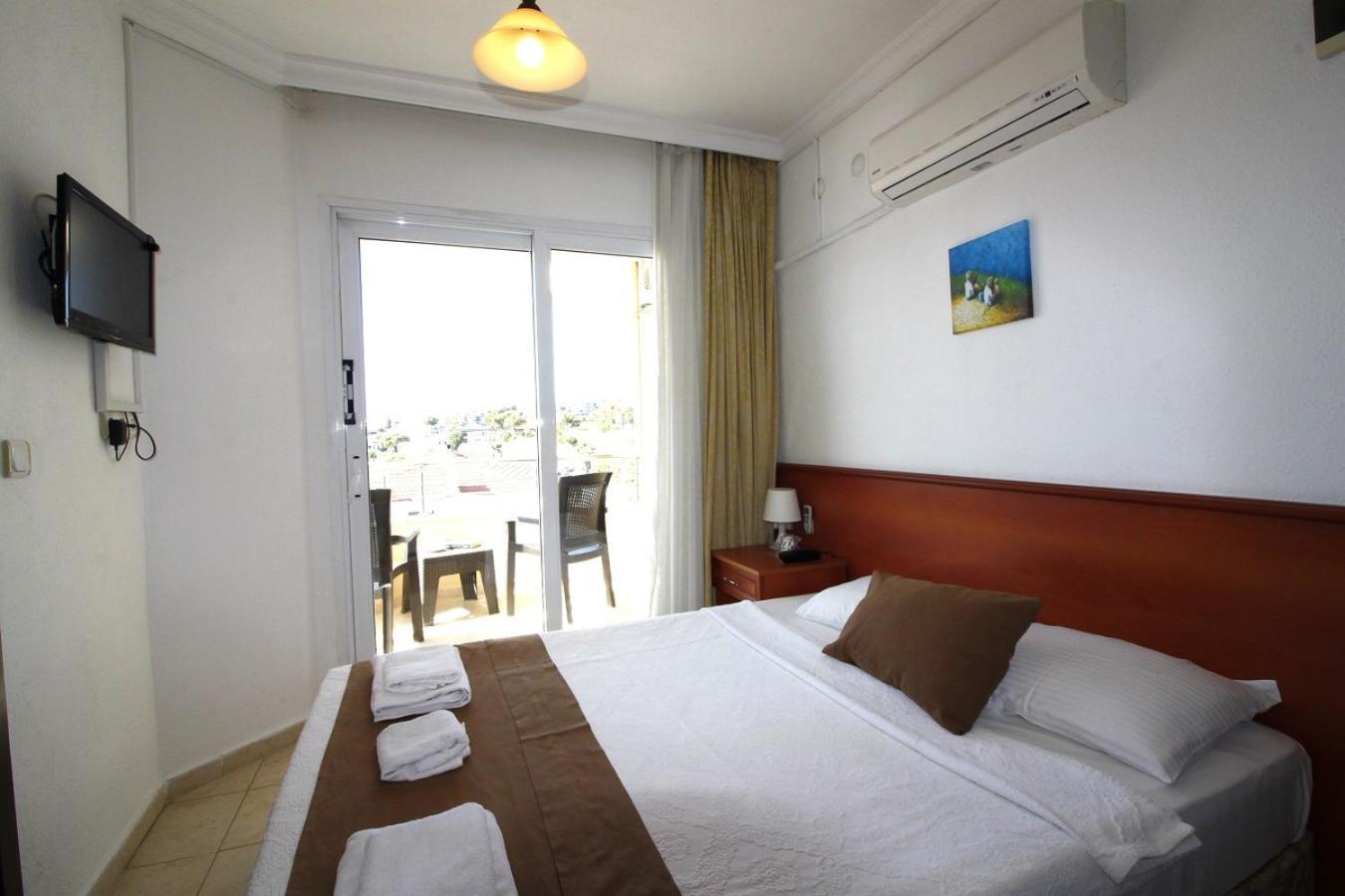 Bonapart Hotel Чесме Екстериор снимка