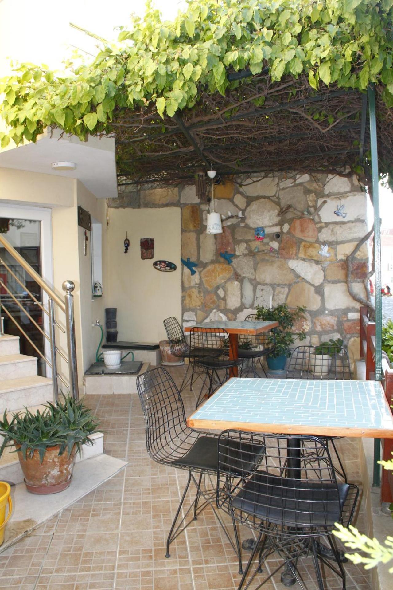 Bonapart Hotel Чесме Екстериор снимка