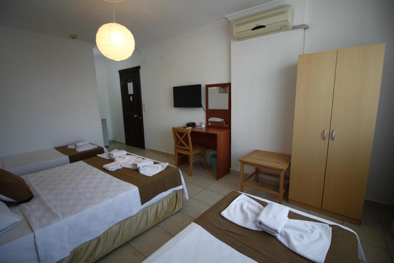 Bonapart Hotel Чесме Екстериор снимка