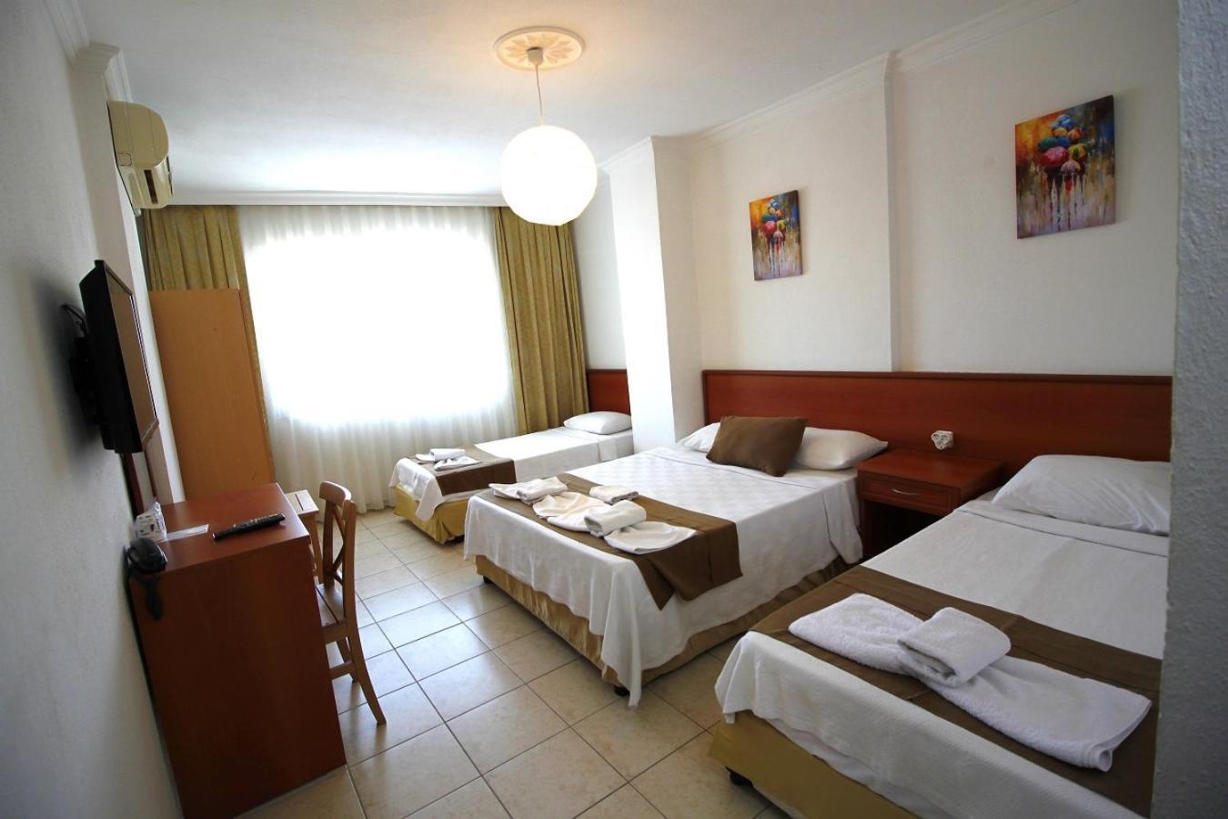 Bonapart Hotel Чесме Екстериор снимка